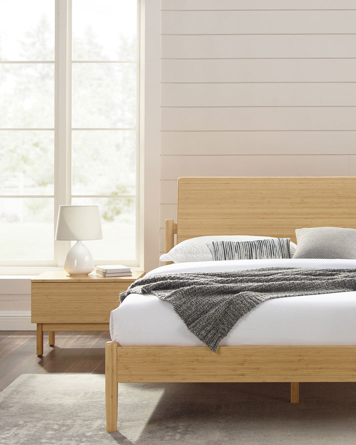 Monterey Bed Surround with Manual Adjustable Base